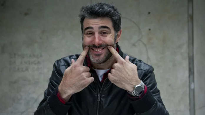 Neox revive el espíritu del humor con David Amor como protagonista en un especial de Navidad