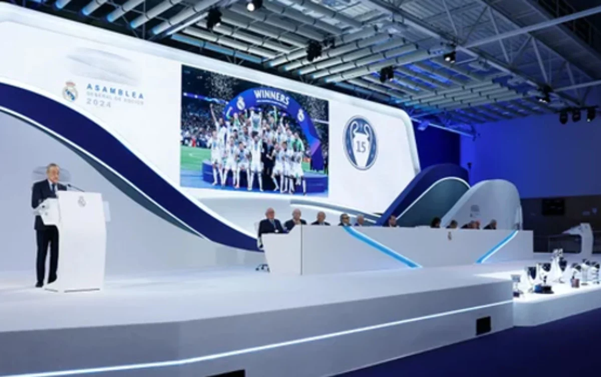 Florentino Pérez, presidente del Real Madrid, en la Asamblea General 2024 ante los socios compromisarios