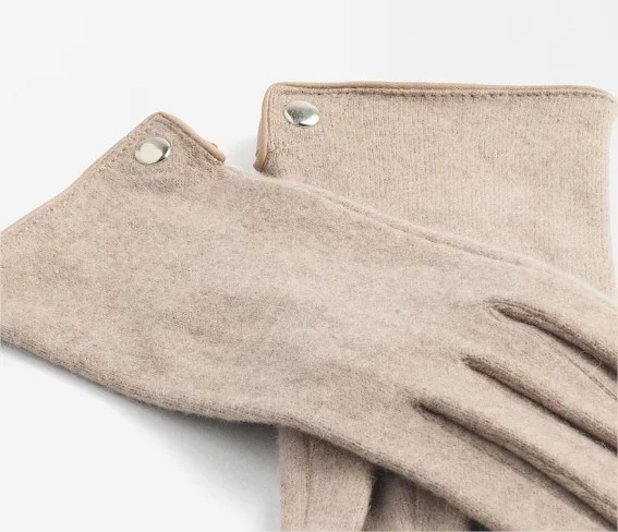 Los mejores complementos de moda se encuentran en El Corte Inglés con ofertas únicas por el Black Friday 1 Moncloa guantes Moncloa