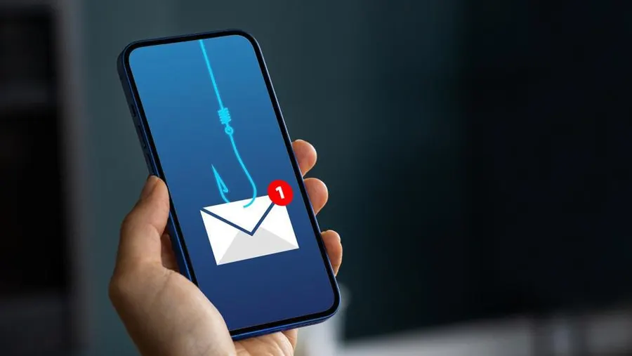 La OCU advierte sobre los SMS falsos de la AEMET 2 Moncloa La guía de la OCU la para protección cibernética eficaz