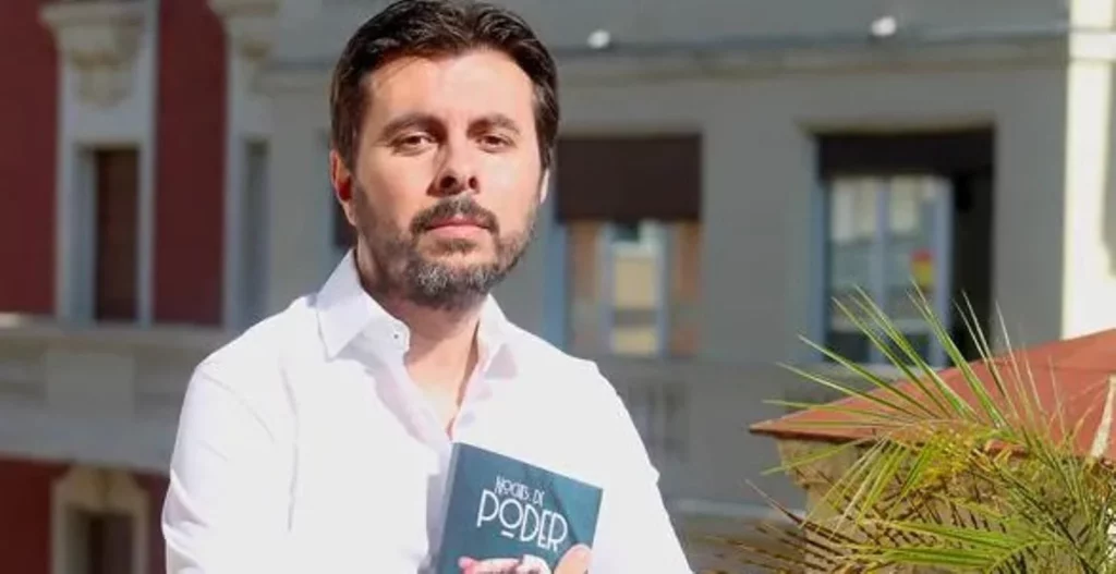 La filtración de los datos del novio de Ayuso cerca a Ferraz, Antolín y Vallés 3 Moncloa El Plural