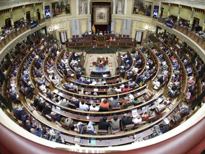 El Gobierno acaba el año sin cumplir mandatos del Congreso sobre el Sáhara, Venezuela o auditorías del 'caso Koldo'