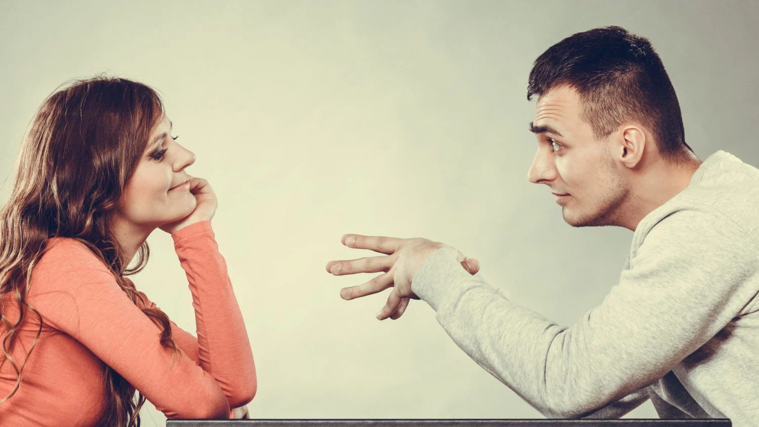 Es esta la frase que marca el final de una relación, según la IA 2 Moncloa ¿QUÉ SIGNIFICA REALMENTE "TÚ NO ME ENTIENDES"?