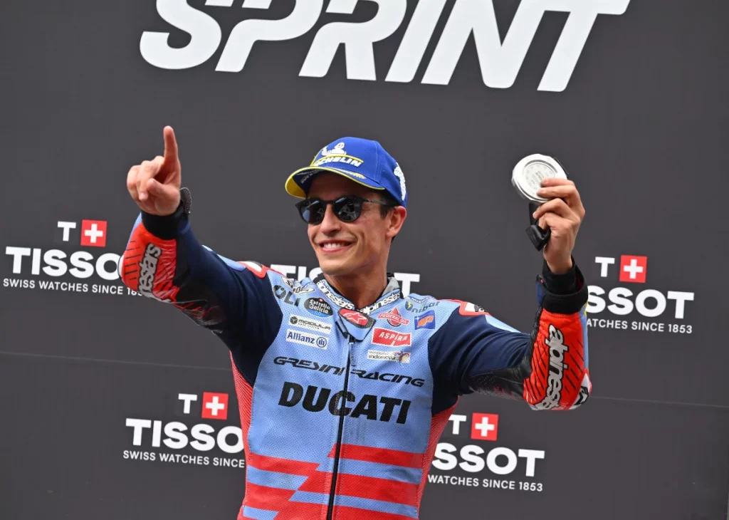 Las 25 personas más influyentes en España en el área del deporte 4 Moncloa Marc Márquez. (Cataluña, 1993) Piloto de motociclismo español que actualmente corre en MotoGP