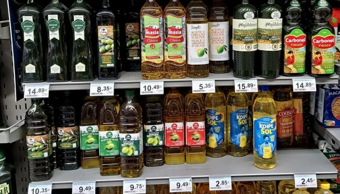 La OCU elige al rey de los aceites de oliva virgen extra y está en tu súper