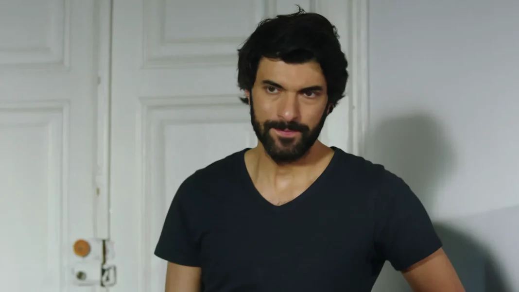 Engin Akyürek: el valiente y joven capitán de la policía de Van, que no puede controlar sus sentimientos