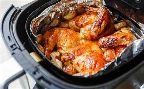 Haz un pollo asado crujiente y jugoso en freidora de aire y salva tu menú navideño 3 Moncloa VENTAJAS DE HACER POLLO ASADO EN FREIDORA DE AIRE