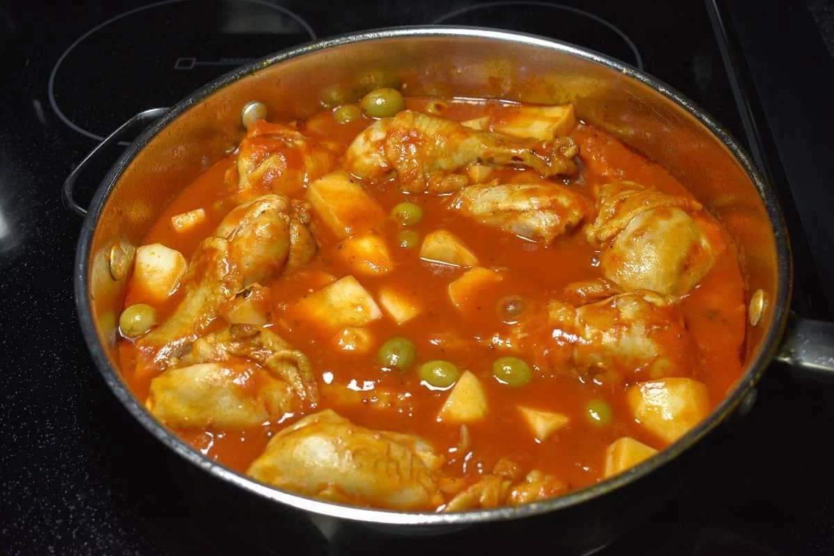 Increíble este fricasé de pollo, la receta que hasta tu abuela envidiará 3 Moncloa EL PASO A PASO PARA PREPARAR EL MEJOR FRICASÉ DE POLLO