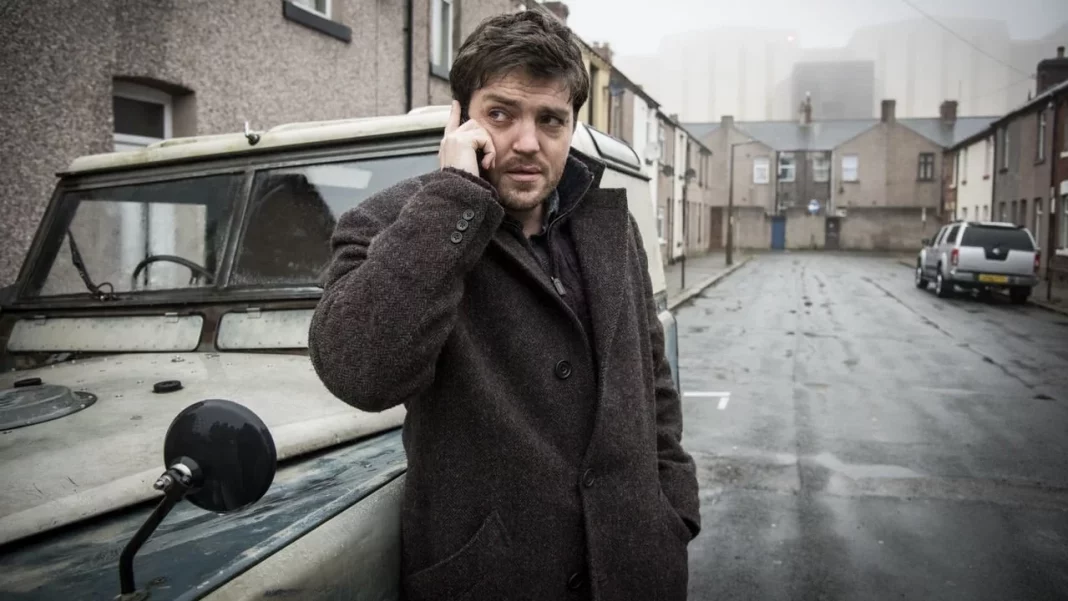 Tom Burke: el veterano de guerra que logra convertirse en un respetado detective privado