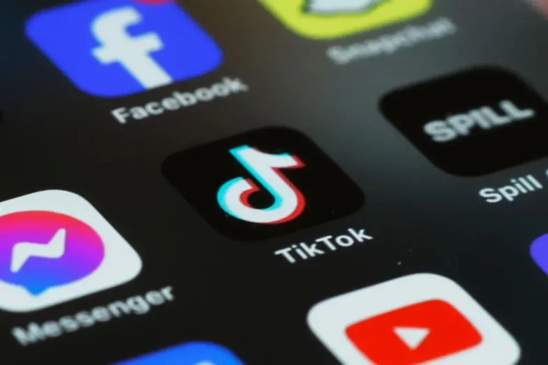 TikTok ya es cosa del pasado, esta app triunfa con directos sin censura entre los jóvenes