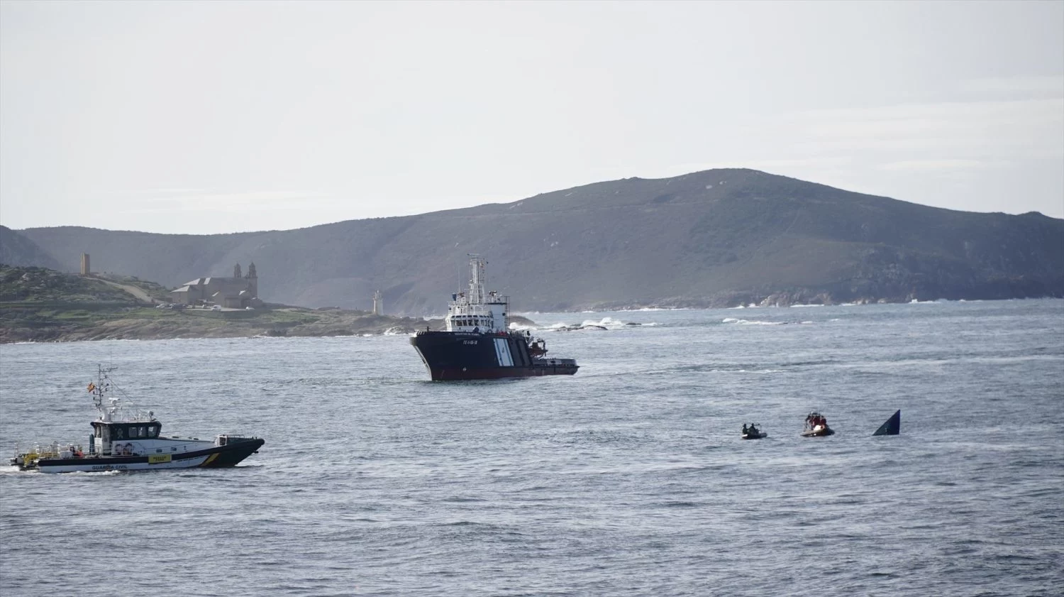 Efectivos del servicio marítimo de la Guardia Civil. AGENCIAS