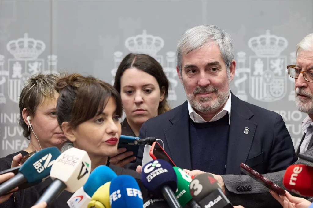 EuropaPress 6502303 presidente gobierno canarias fernando clavijo comparece antes medios Moncloa