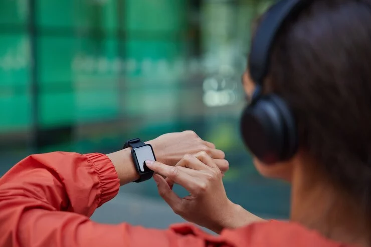 No es una broma de Amazon, este reloj inteligente cuesta menos que un brunch