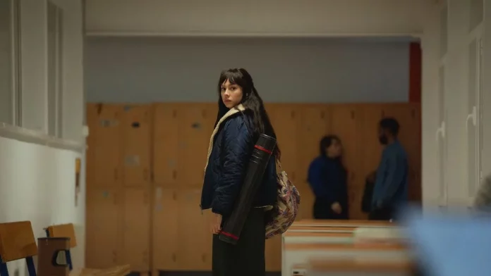 Prime Video lanza la película que marca el gran regreso de Ester Expósito al terror