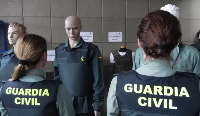 La Guardia Civil avisa: este disfraz en Carnaval puede salirte muy caro
