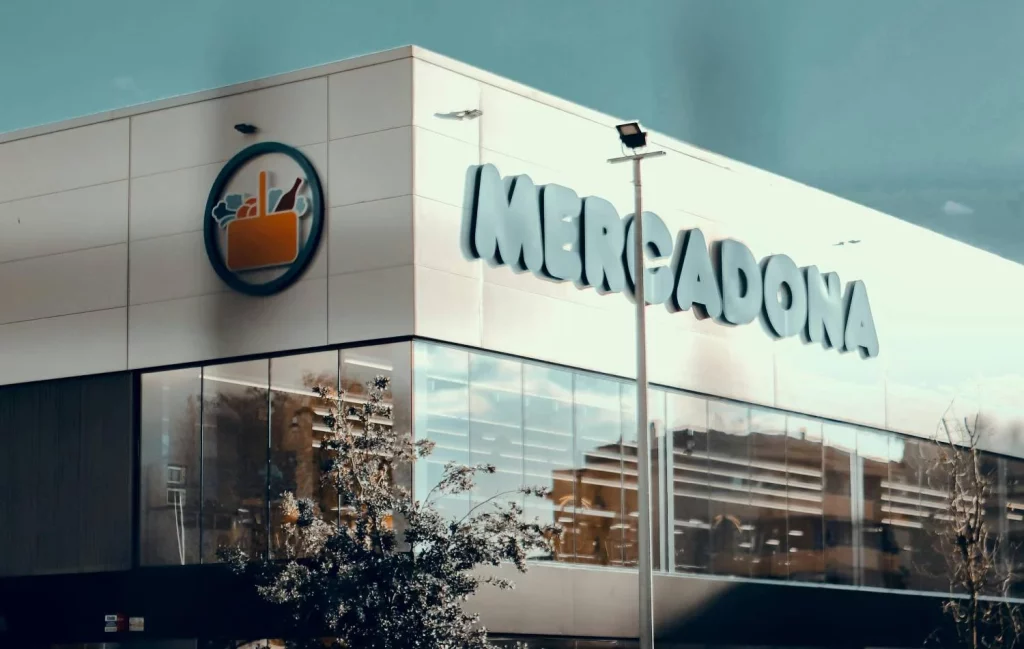El truco de Mercadona con el que una influencer ahorró más de la mitad en su compra 2 Moncloa La nueva medida de Mercadona que sorprendió a sus clientes