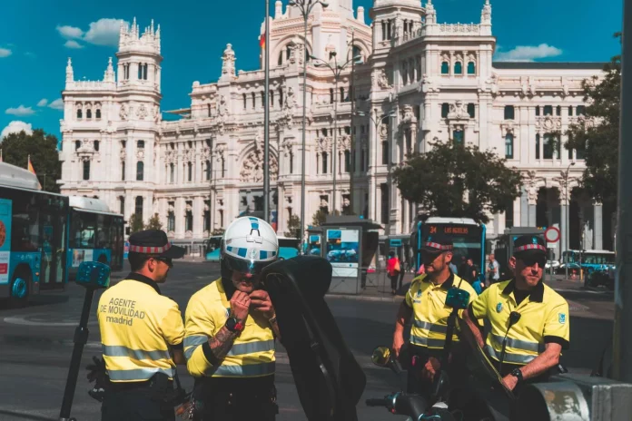Lo que jamás deberías decir a un agente de tráfico