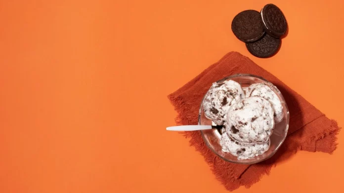 Postre frío y ligero en minutos: el helado que refresca sin culpas