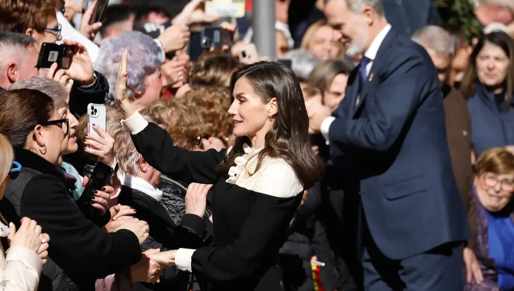 El saludo casual de Letizia que dejó Murcia en shock 1 Moncloa El momento de Letizia con 'CQC': «¡Hola Daniel!»
