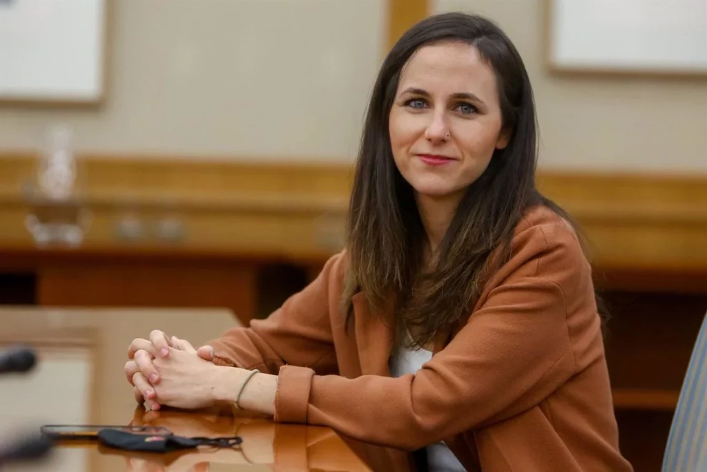 Podemos enfada al PSOE al trolear sus pactos con Junts y EH Bildu 1 Moncloa Ione Belarra, líder de Podemos en el Congreso de los Diputados. Foto: Europa Press.