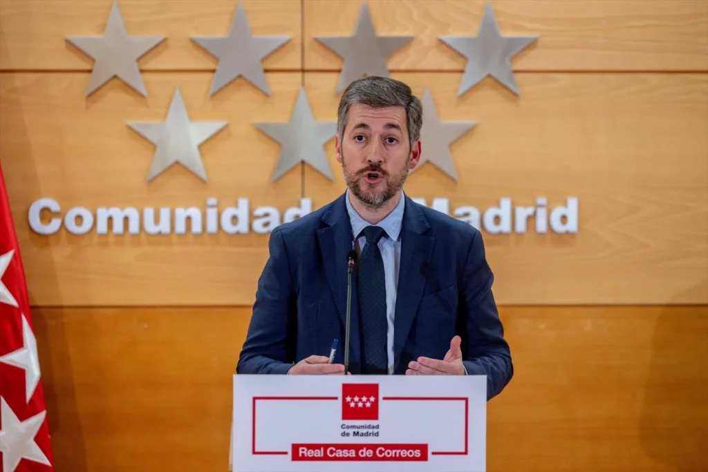 Los sin techo de Barajas, nuevo enfrentamiento entre Delegación del Gobierno y el PP madrileño 1 Moncloa El consejero de Presidencia de la Comunidad de Madrid, Miguel Ángel García Martín, en la Real Casa de Correos, a 28 de enero de 2025, en Madrid (Fuente: Agencias)