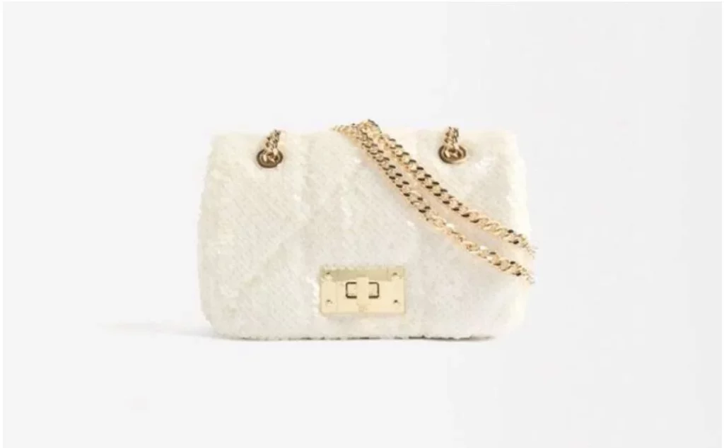 Chanel versión low-cost en El Corte Inglés: el secreto mejor guardado para esta primavera 1 Moncloa Cuál es el bolso Chanel que tiene su copia en El Corte Inglés