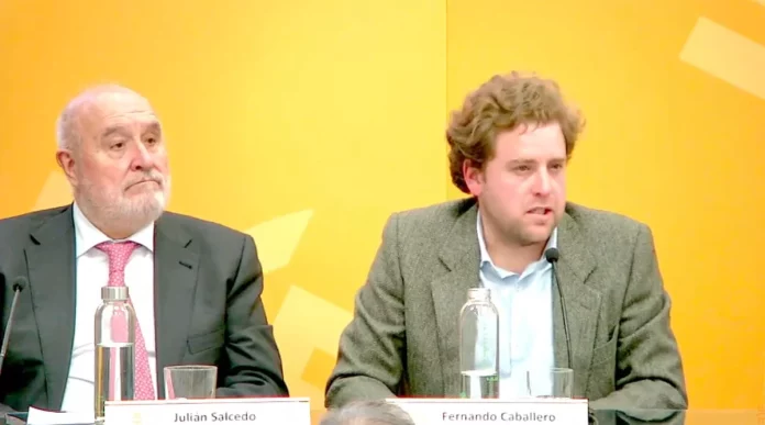 Fernando Caballero, autor del libro Madrid DF, y Julián Salcedo, presidente del Foro de Economistas Inmobiliarios del Colegio de Economistas de Madrid | Fuente: Propia