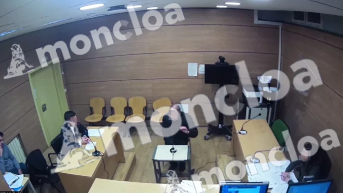 El padre Marcelino del colegio de la Moraleja declarando en el juzgado.