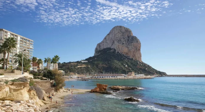Playas de ensueño y un peñón imponente: el Brasil escondido en España