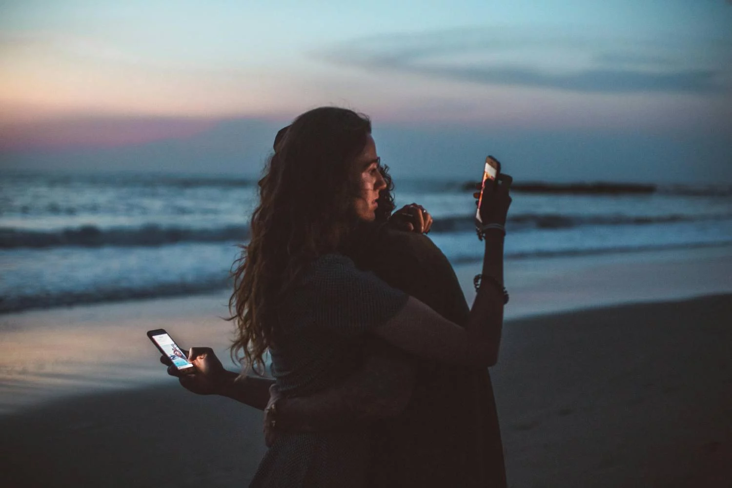 Si estabas a punto de escribirle a tu ex, detente: esta es la razón que te hará cambiar de idea