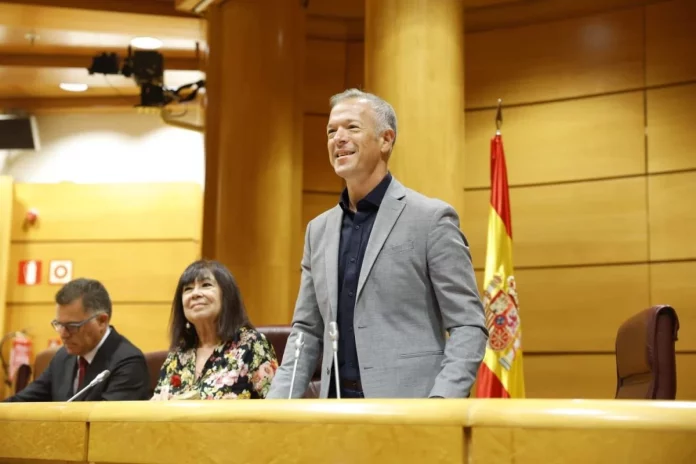 Ander Gil, mano derecha de Pedro Sánchez en el Senado recala en la cotizada LLYC | Fuente: Senado