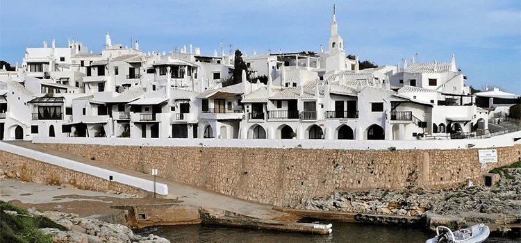 Parece Grecia pero está en España, conoce el pueblo que está enamorando a todo el mundo