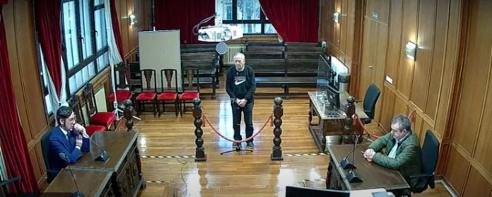 Gaspar Rivera contando el Crimen de Manzanares. MONCLOA