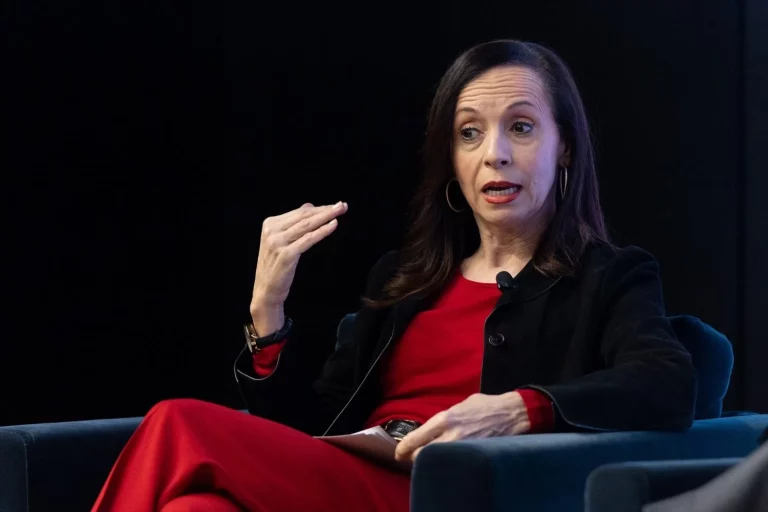 El enchufismo del Gobierno en Red Eléctrica: 6 exaltos cargos sin conocimiento
