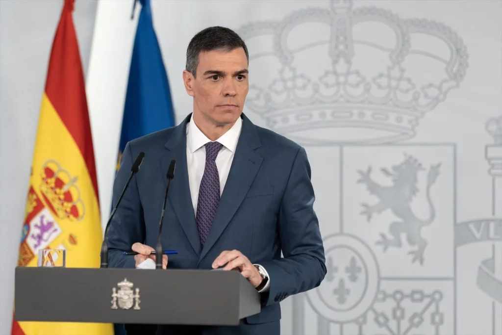 El apagón eléctrico y las enseñanzas que deja en materia de ciberseguridad 1 Moncloa El presidente del Gobierno, Pedro Sánchez, comparece ante los medios, en el Palacio de la Moncloa, a 29 de abril de 2025, en Madrid (Fuente: Agencias)
