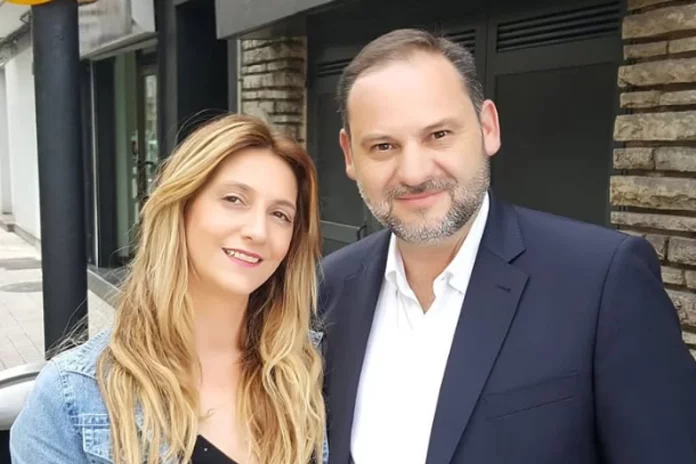 Claudia Montes, Miss Asturias, y José Luis Ábalos, exministro de Transportes | Fuente: RRSS