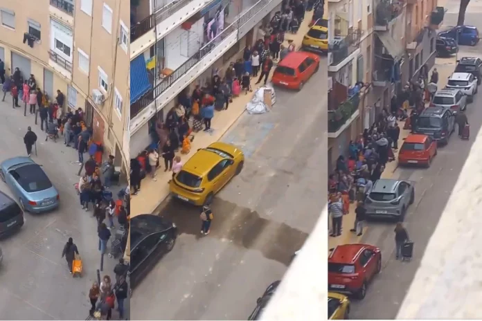 Las colas del hambre persisten en Valencia en los almacenes improvisados desde el 30 de octubre | Fuente: RRSS