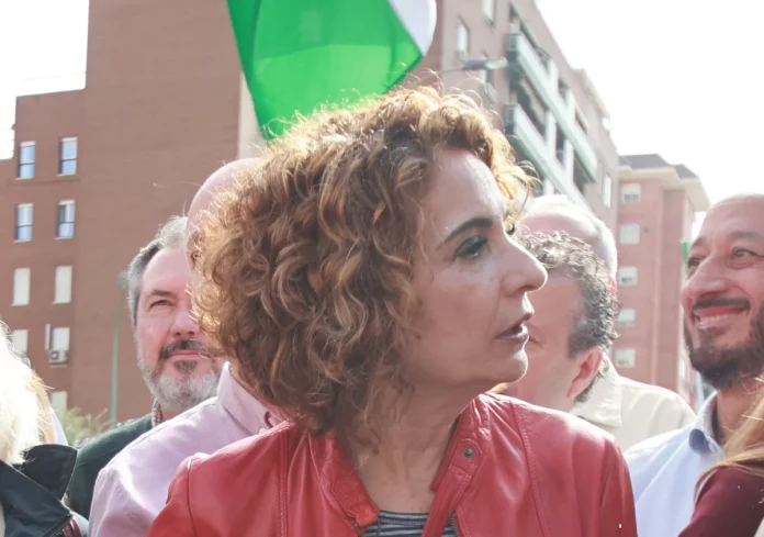 María Jesús Montero, de manifestación contra el Gobierno andaluz a 10 meses de las elecciones autonómicas | Fuente: Agencias