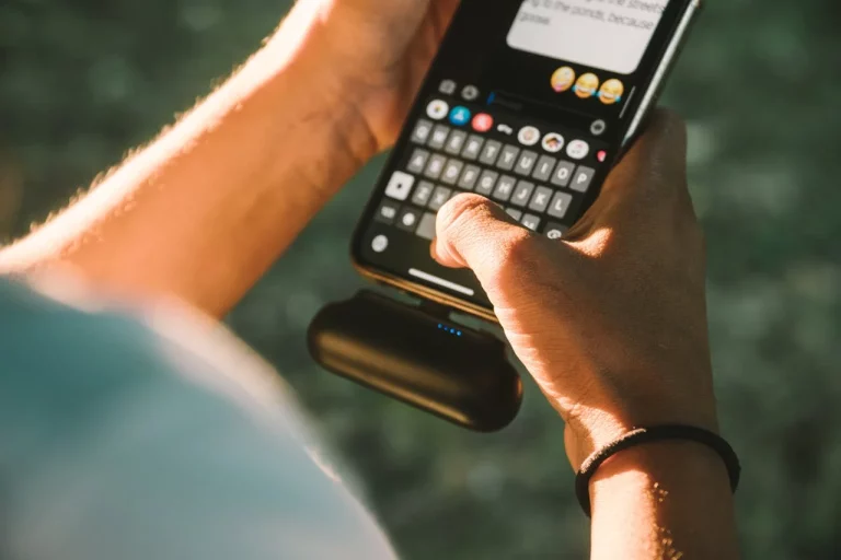El emoji que NUNCA debes enviar en China: te pueden detener por ello