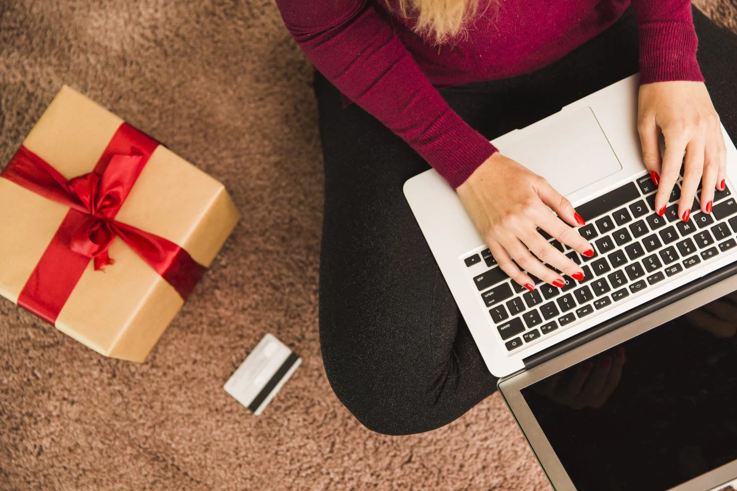 La OCU te da las claves para detectar reseñas falsas al comprar online y que no te engañen