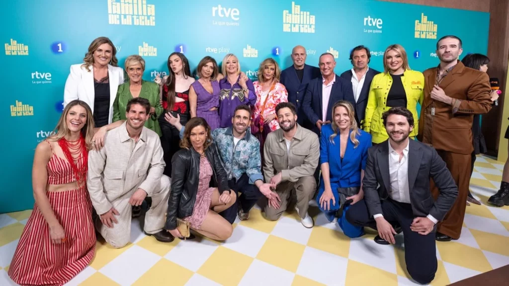 El tortazo de 'La familia de la tele' complica el futuro a José Pablo López en RTVE 1 Moncloa Dos Moncloa