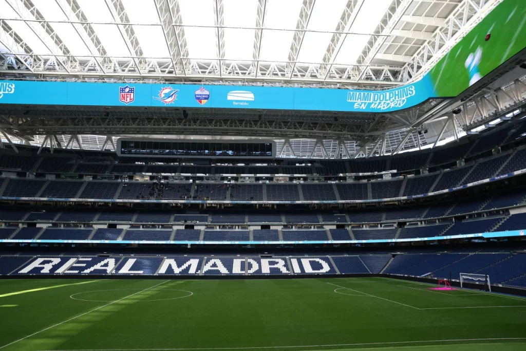 El Atlético de Madrid da la lección a Florentino Pérez sobre gestión vecinal 2 Moncloa Un Santiago Bernabéu en silencio | Fuente: Agencias