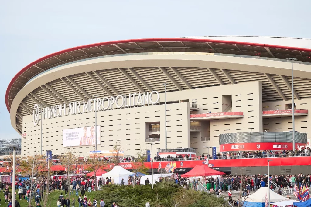 El Atlético de Madrid da la lección a Florentino Pérez sobre gestión vecinal 3 Moncloa Ambiente en el estadio del Atlético de Madrid | Fuente: Agencias