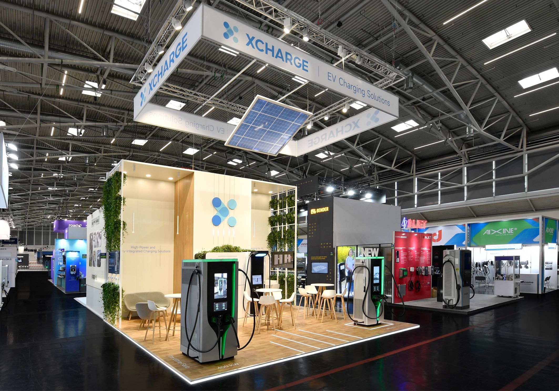 Imagen XCharge EU presenta su solucion de microrredes y la renovada gama C7 en Power2Drive 2025 Moncloa