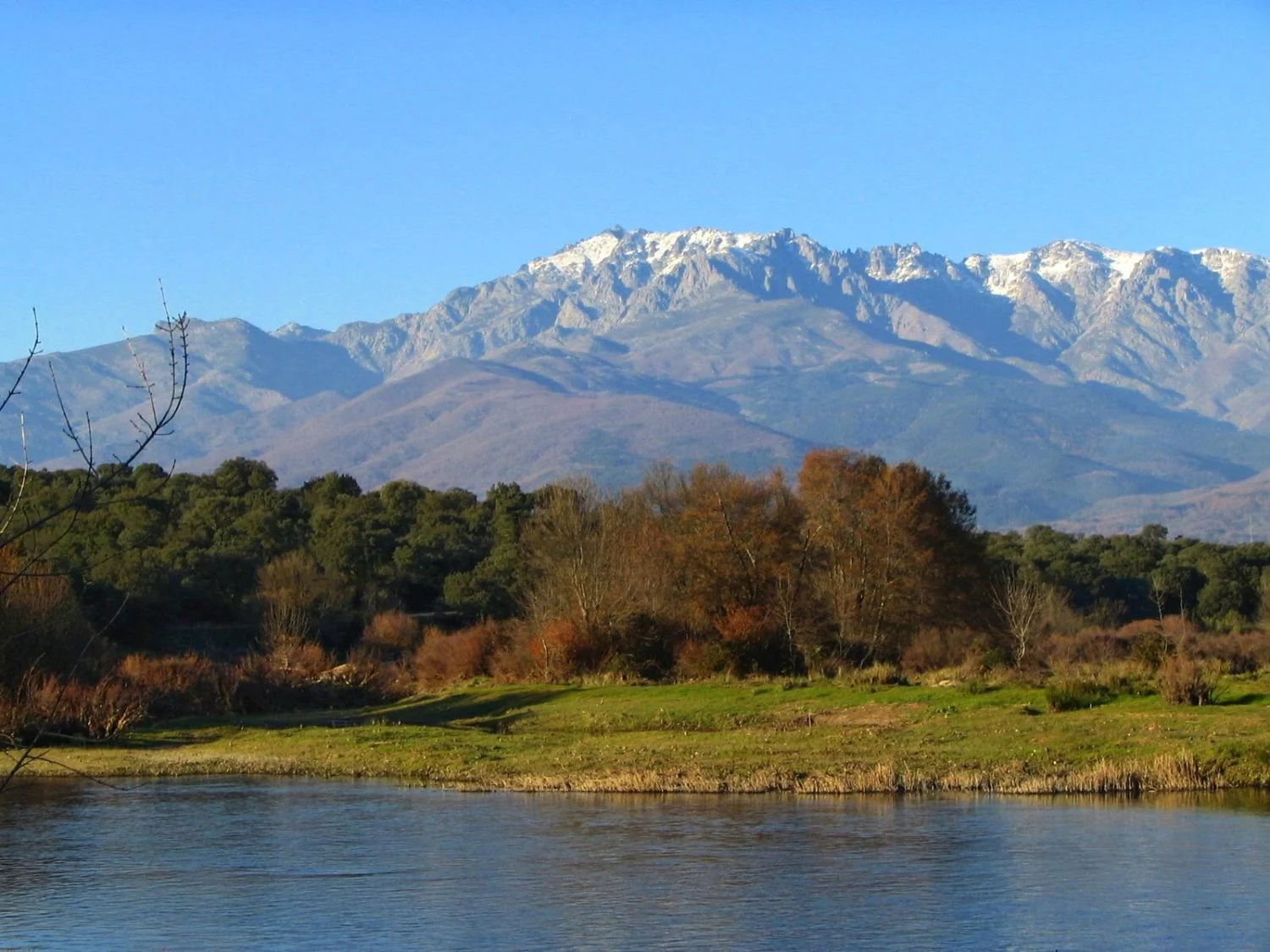 Los psicólogos lo recomiendan: el retiro digital en Gredos que está revolucionando la lucha contra el ‘burnout’