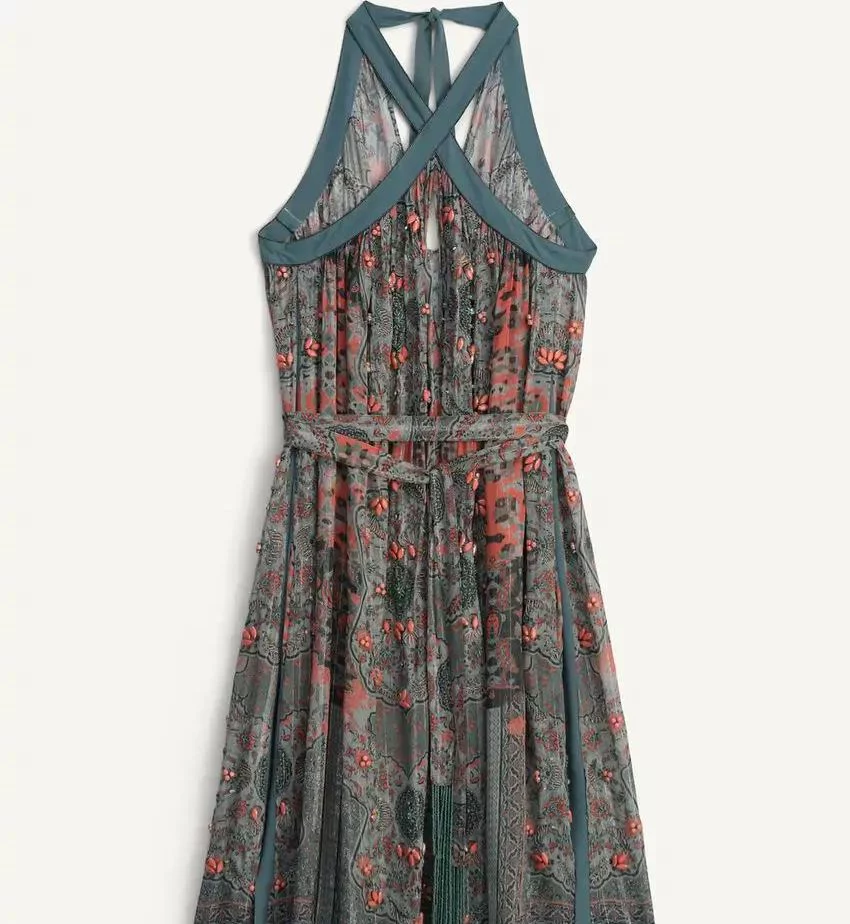 Vestido con abalorios de Zara