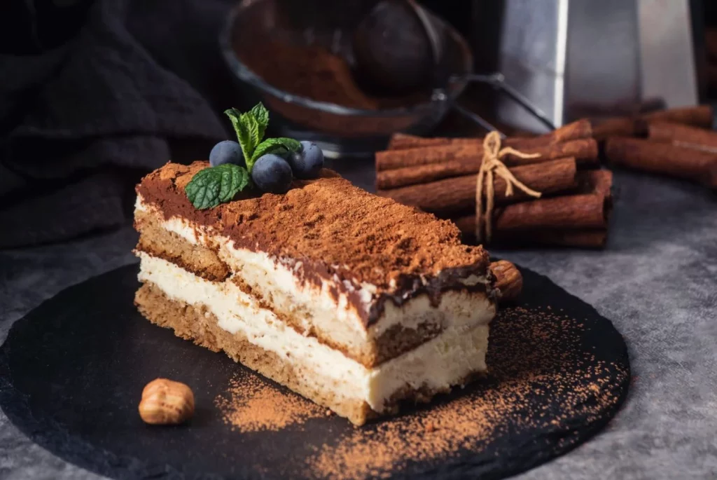Preparación de un postre para chuparse los dedos