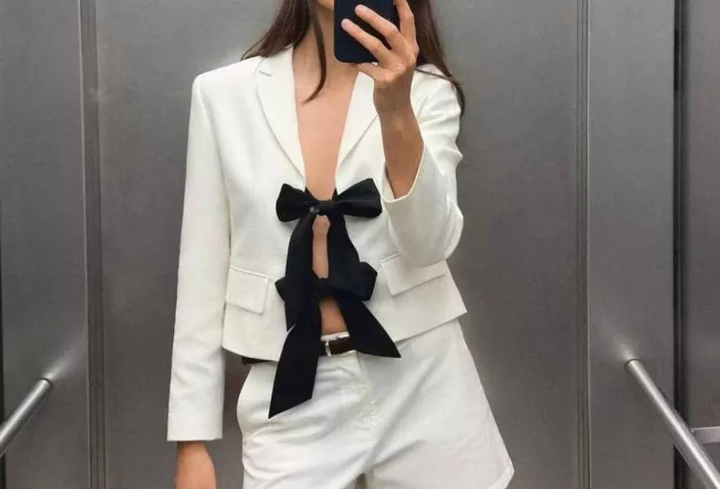 La blazer con lazos de Zara