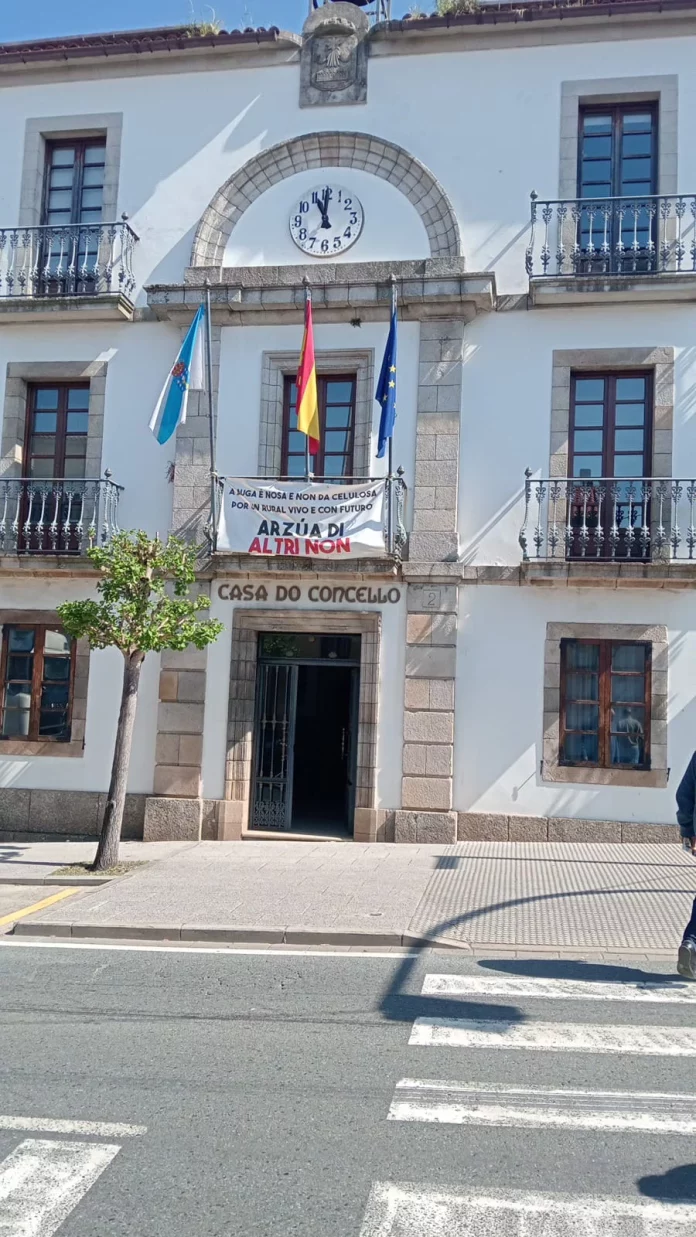 Los pueblos del Camino de Santiago se rebelan contra Altri. MONCLOA