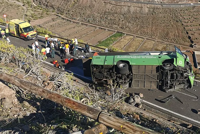 El autobús accidentado. EMERGENCIAS 112 CANARIAS